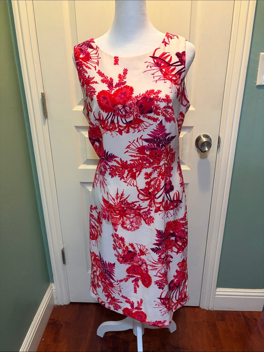 Mario Serrani White Sleeveless Midi Dress with Red Floral Print